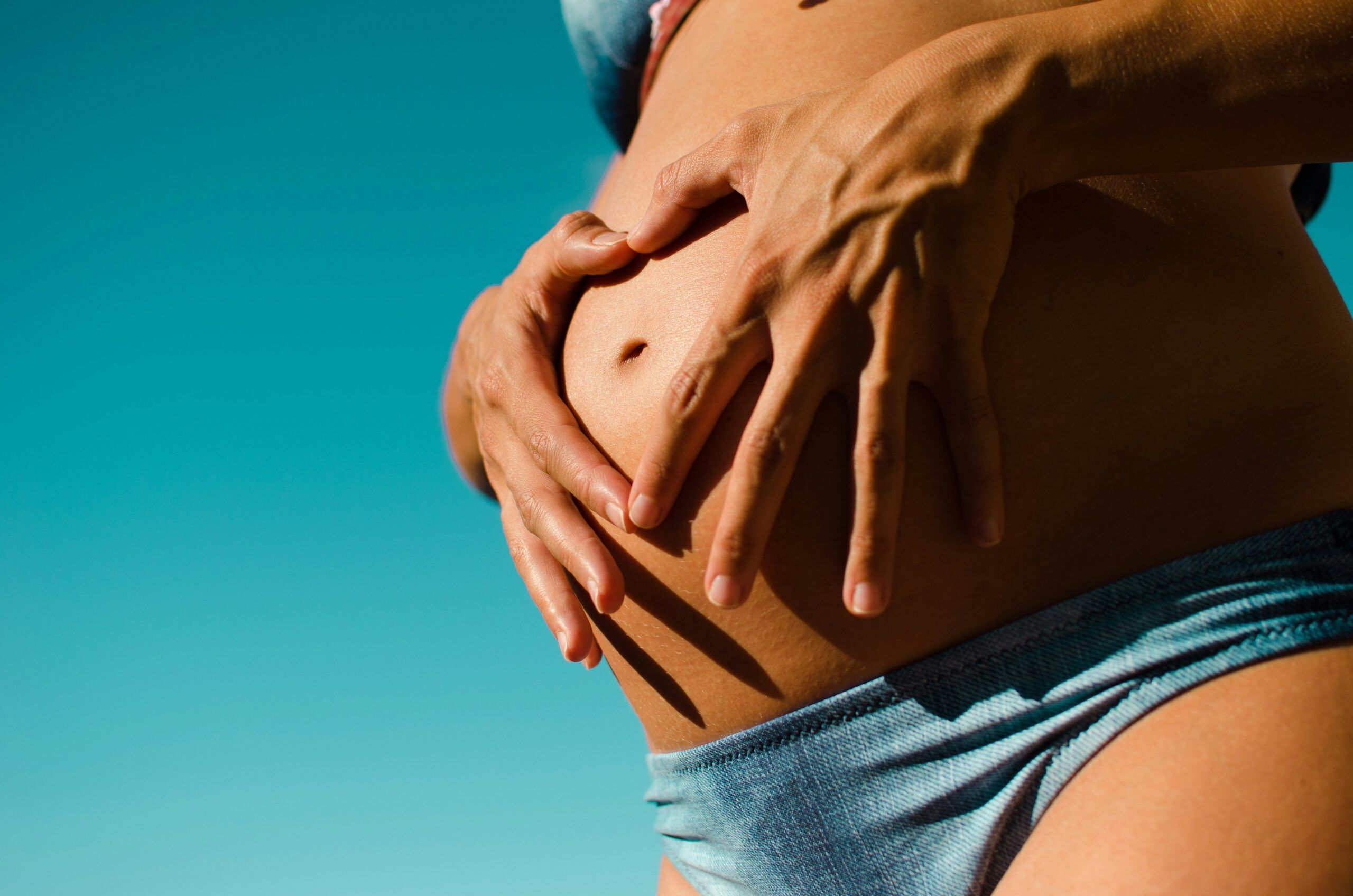 Masaje perineal: beneficios durante el embarazo y el postparto. Fisioterapeutas en Murcia, Guadalupe y Llano de Brujas. Clínica RCB