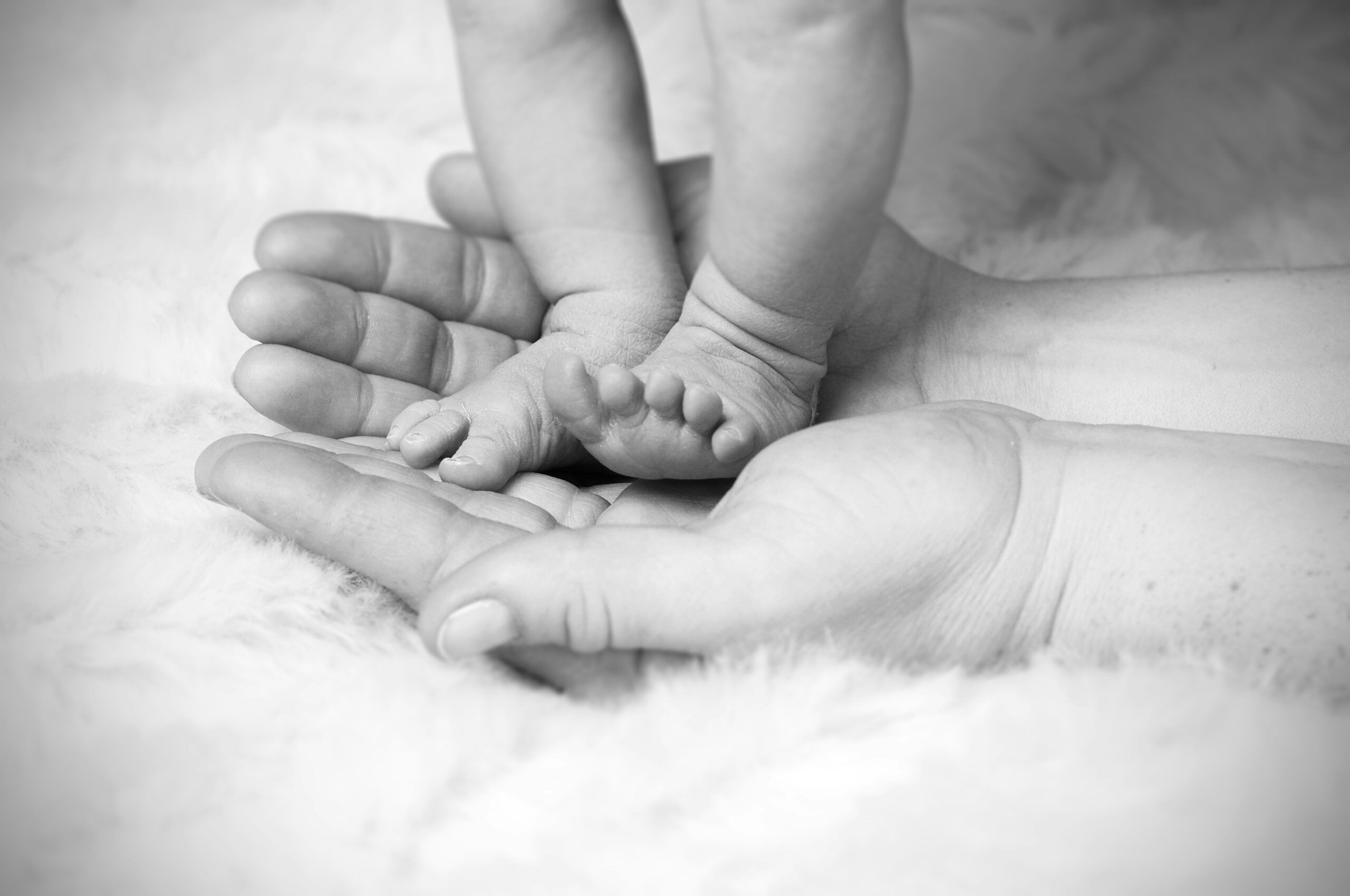 Fisioterapia en el postparto: cuidados esenciales para tu recuperación. Fisioterapeutas Murcia (Guadalupe y Llano de Brujas). Cínicas RCB